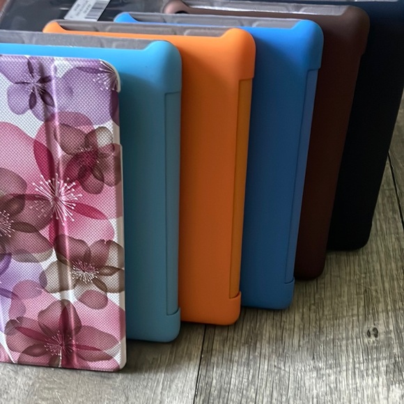 MoKo Tablet cases - Picture 3 of 3